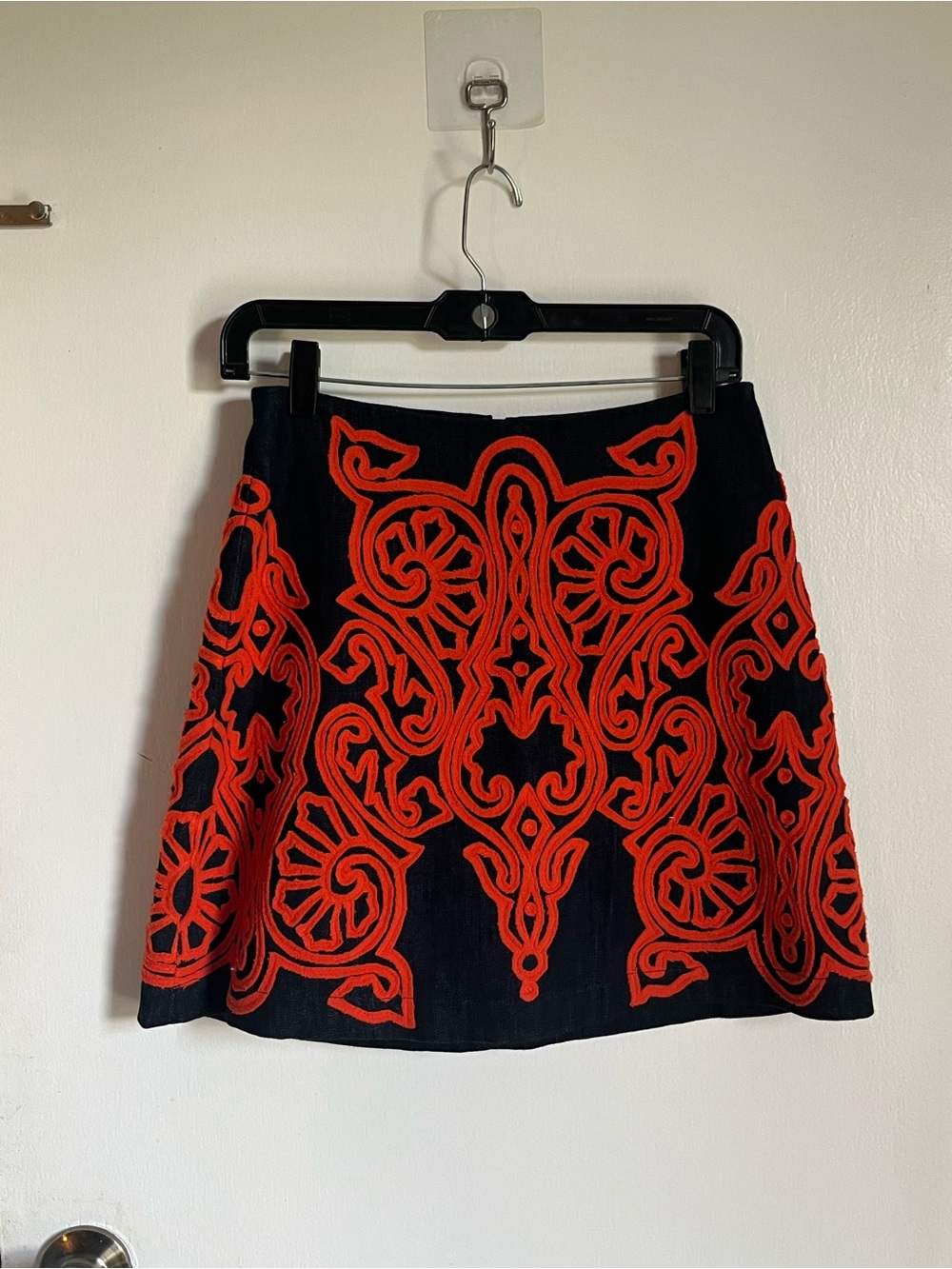 GUESS Denim/Orange Sexy Bold Intricate Art Basel Embroidered A-Line Skirt Size 2